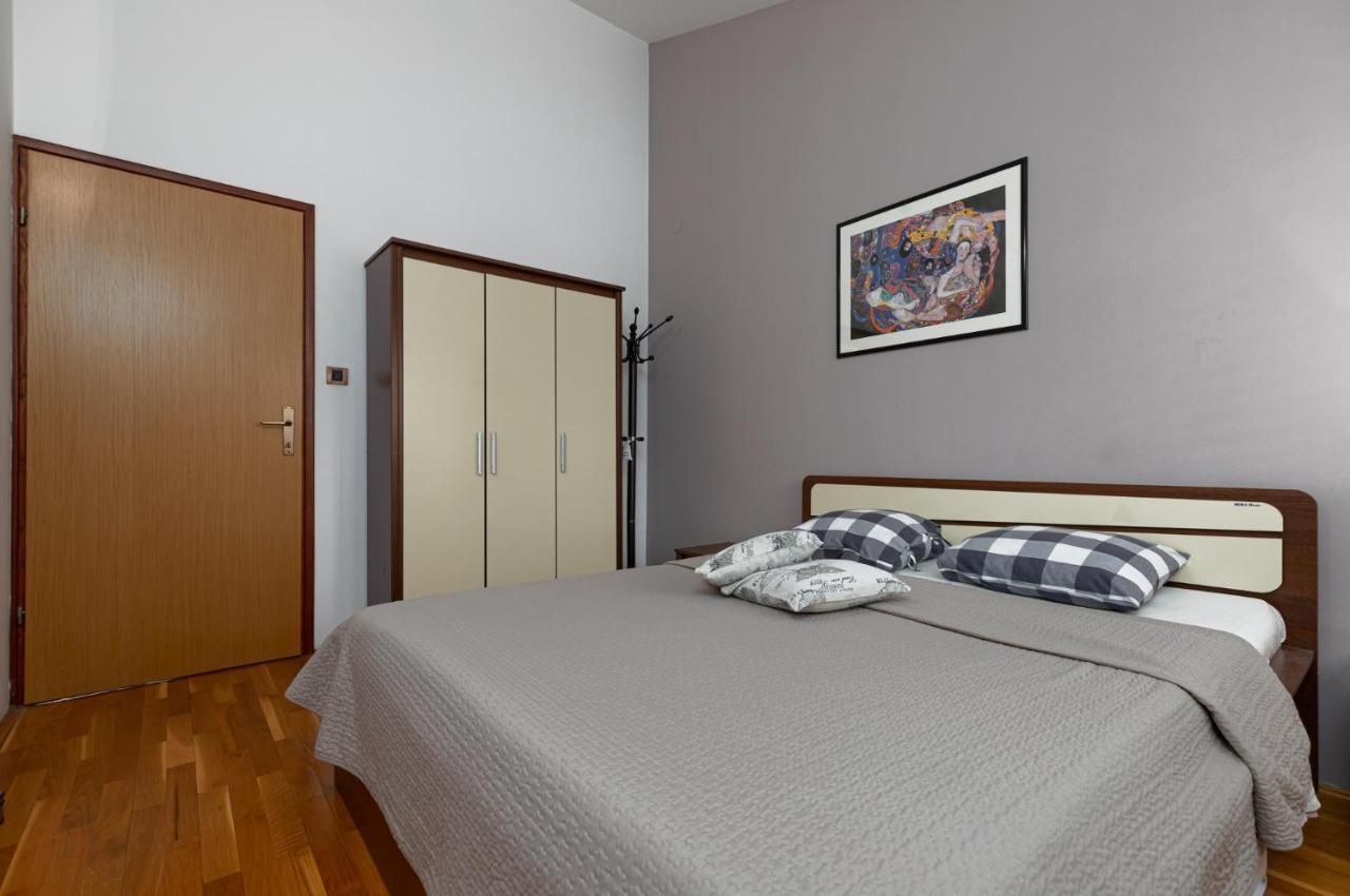 Biba Lux Lägenhet Poreč Exteriör bild